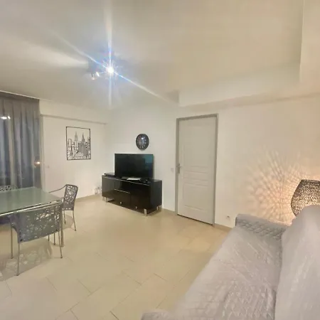 Vieux Port One Bedroom A05 戛纳