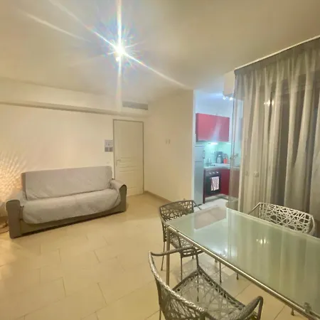 Vieux Port One Bedroom A05 戛纳